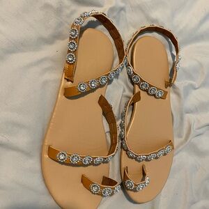 Elegant Tan Sandals with Crystal Embellishments Size 8.5